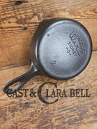 HARD TO FIND! Wagner Ware #2 Cast Iron Skillet. Stylized logo Great collector’s piece Skillet