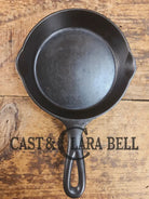 HARD TO FIND! Wagner Ware #2 Cast Iron Skillet. Stylized logo Great collector’s piece Skillet