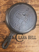 Harder to Find! 1910’s Griswold #3 Egg Skillet Large Block Slant Logo 709. So cool! Skillet