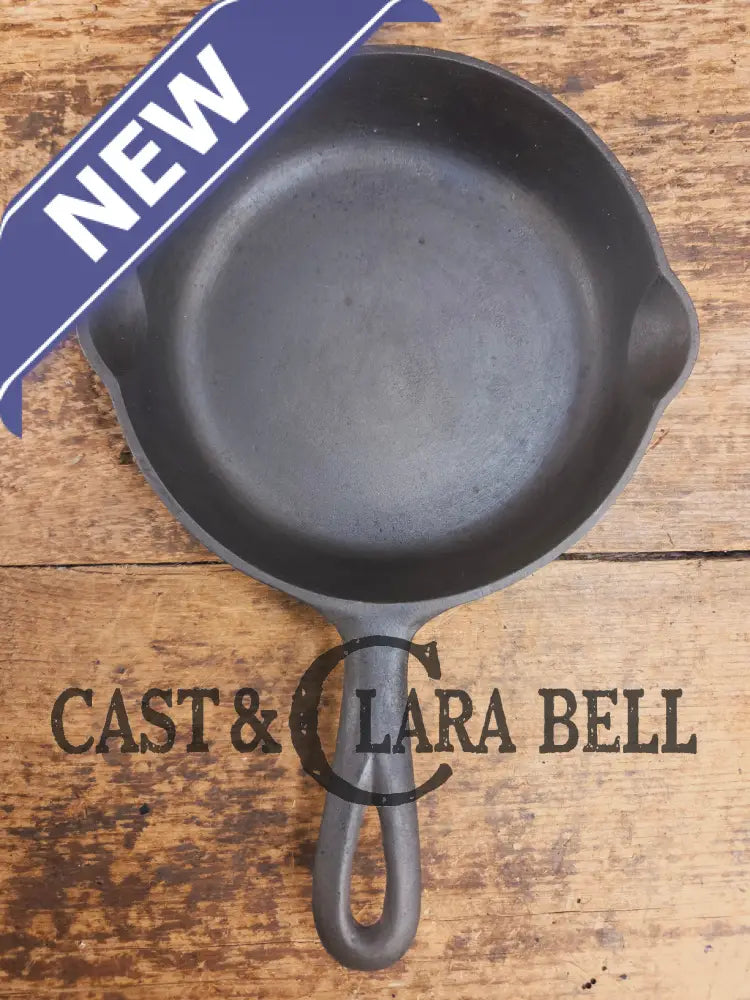 Harder to Find! 1910’s Griswold #3 Egg Skillet Large Block Slant Logo 709. So cool! Skillet