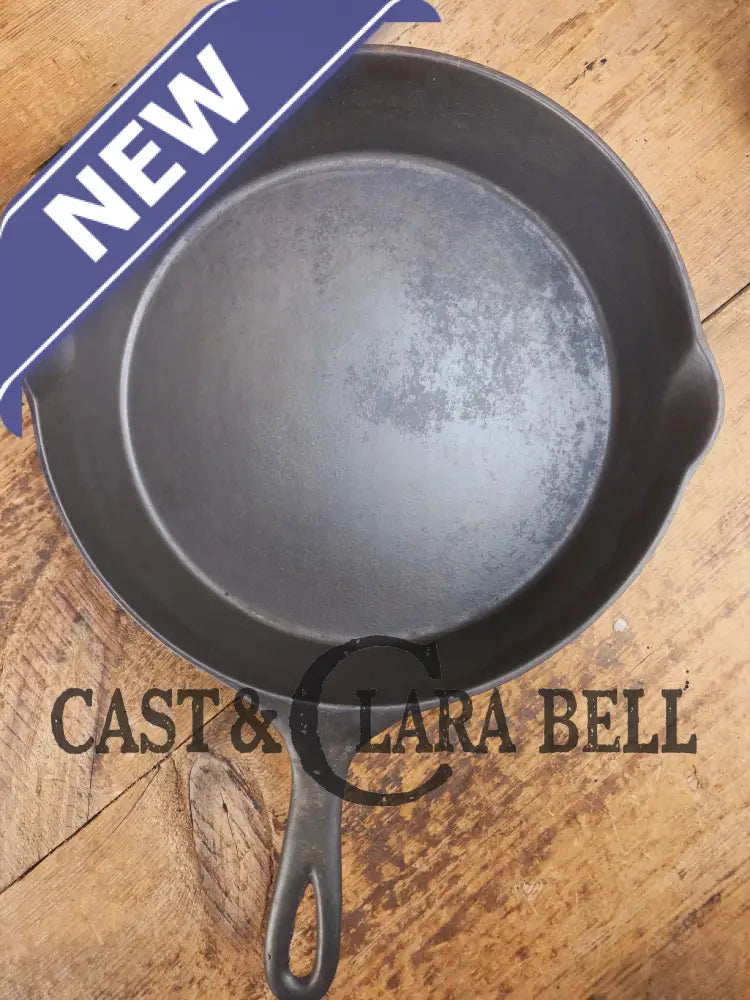 Harder to find big bacon skillet! Early 1900’s Wagner ’Arc Straight’ logo #10 Cast Iron Skillet Skillet