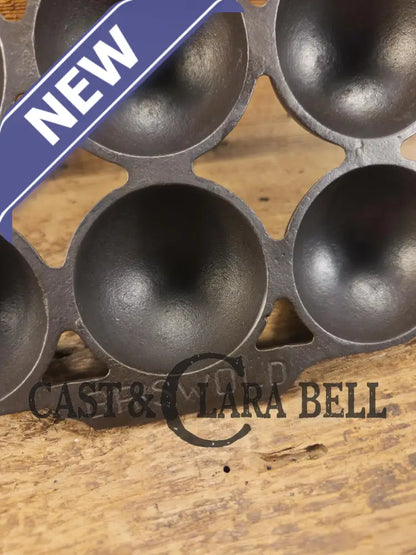 Harder to find! WONDERFUL gift idea or treat for yourself! 1920’s Griswold 12 cup Brownie Pan p/n 947. Variation 5 SC24