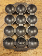 Harder to find! WONDERFUL gift idea or treat for yourself! 1920’s Griswold 12 cup Brownie Pan p/n 947. Variation 5 SC24