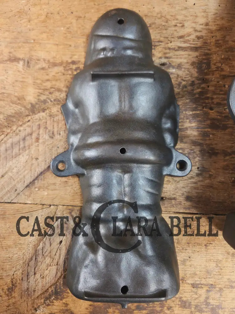 Ho Ho Hold the SHOW!! The Authentic #897/898 Griswold SANTA Cake Mold (Hello Kiddies!). Many copies are out there see