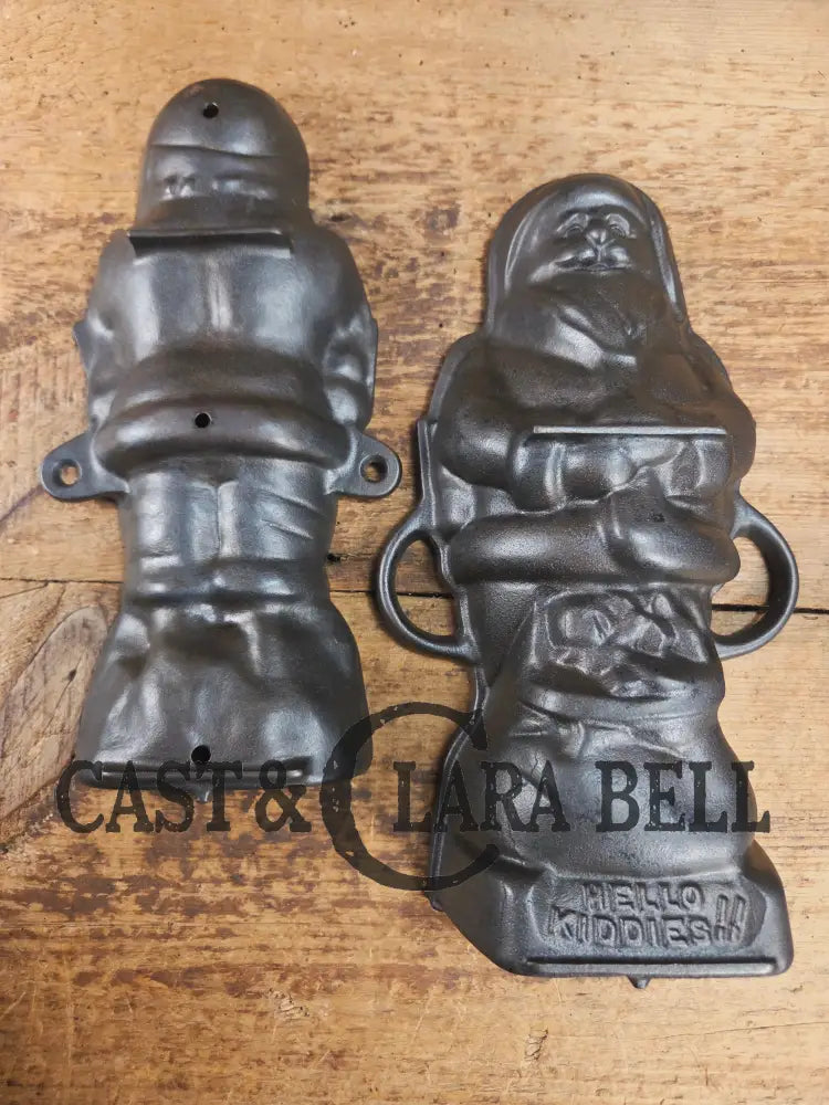 Ho Ho Hold the SHOW!! The Authentic #897/898 Griswold SANTA Cake Mold (Hello Kiddies!). Many copies are out there see