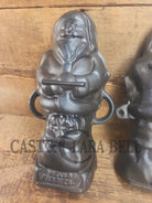 Ho Ho Hold the SHOW!! The Authentic #897/898 Griswold SANTA Cake Mold (Hello Kiddies!). Many copies are out there see