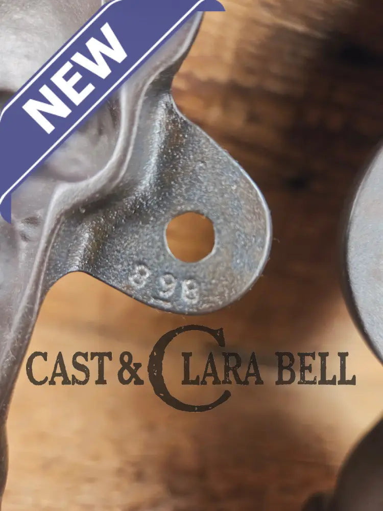 Ho Ho Hold the SHOW!! The Authentic #897/898 Griswold SANTA Cake Mold (Hello Kiddies!). Many copies are out there see