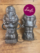 Ho Ho Hold the SHOW!! The Authentic #897/898 Griswold SANTA Cake Mold (Hello Kiddies!). Many copies are out there see