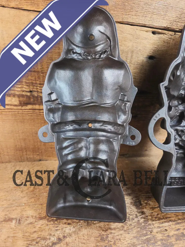 Ho Ho Hold the SHOW!! The Authentic #897/898 Griswold SANTA Cake Mold (Hello Kiddies!). Many copies are out there see