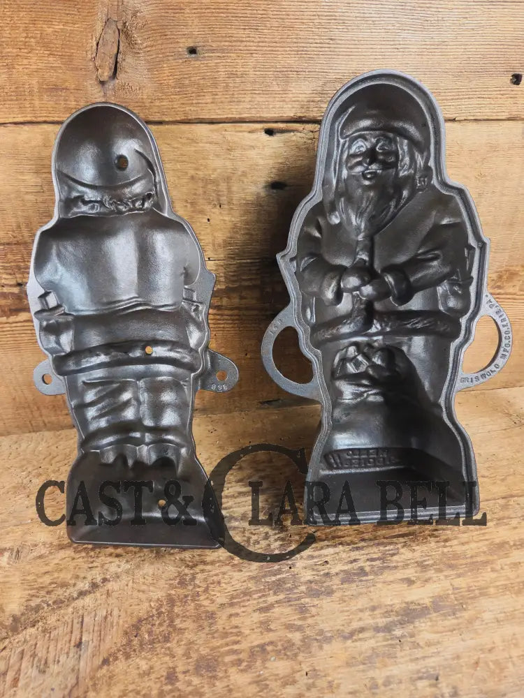 Ho Ho Hold the SHOW!! The Authentic #897/898 Griswold SANTA Cake Mold (Hello Kiddies!). Many copies are out there see