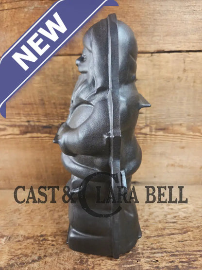 Ho Ho Hold the SHOW!! The Authentic #897/898 Griswold SANTA Cake Mold (Hello Kiddies!). Many copies are out there see