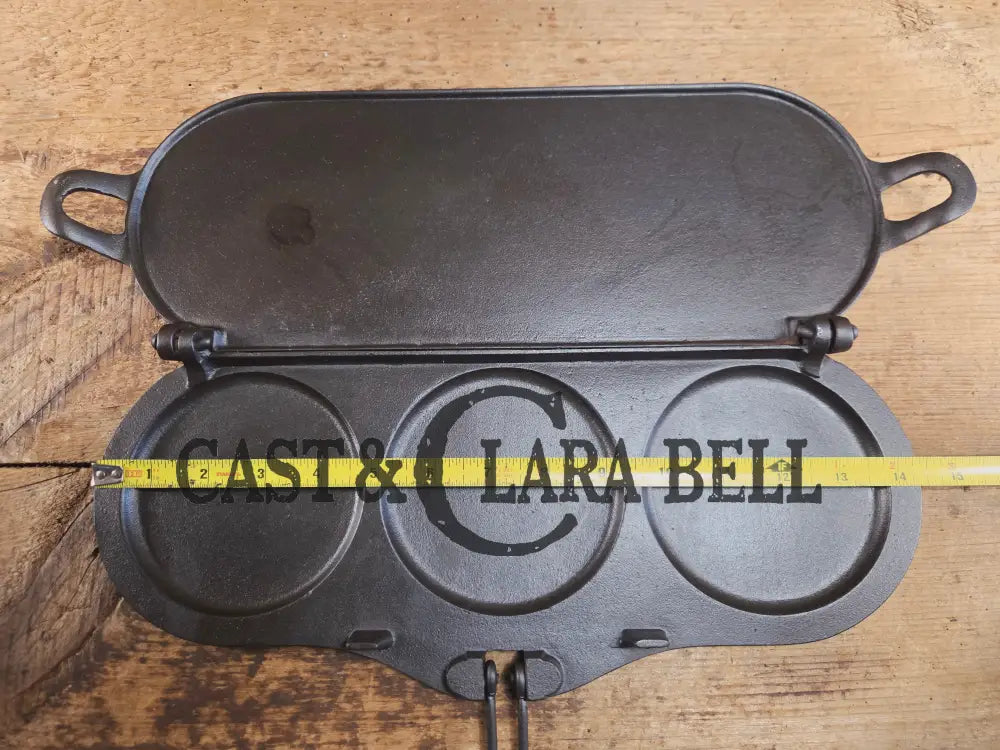 Hot Item!! Late 1800’s Fully Marked Highland Foundry Co pancake flop griddle. Very unique gift idea and new family