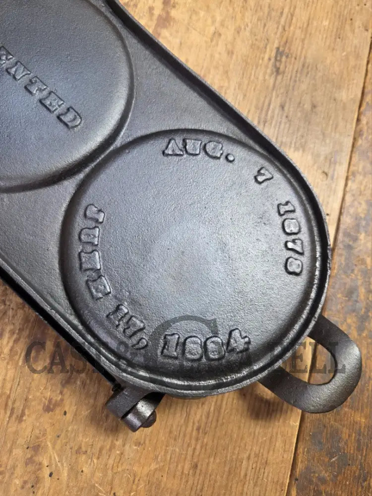 Hot Item!! Late 1800’s Fully Marked Highland Foundry Co pancake flop griddle. Very unique gift idea and new family