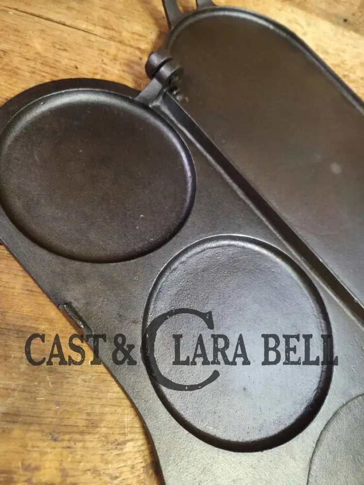 Hot Item!! Late 1800’s Fully Marked Highland Foundry Co pancake flop griddle. Very unique gift idea and new family