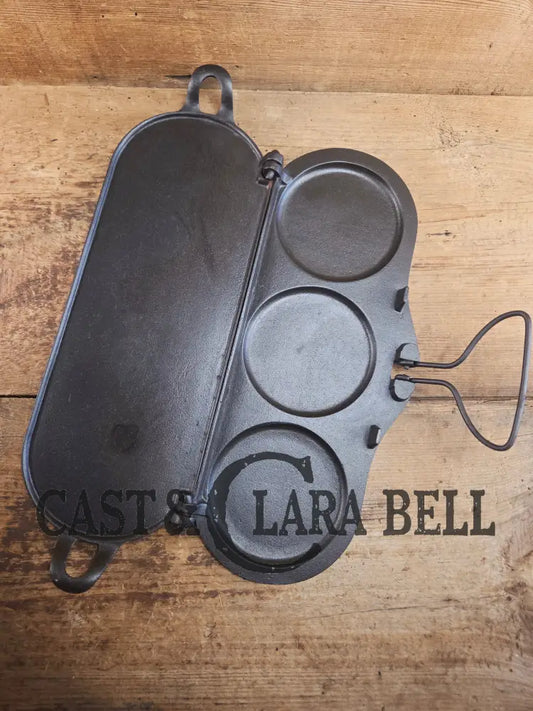 Hot Item!! Late 1800’s Fully Marked Highland Foundry Co pancake flop griddle. Very unique gift idea and new family