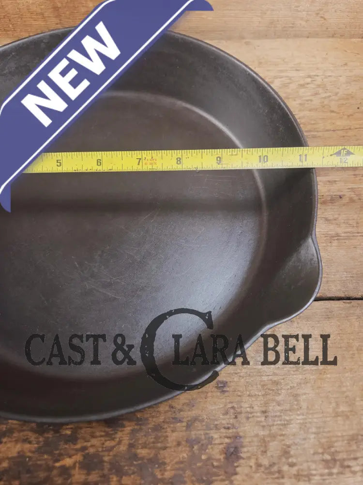 HTF 1890’s Third Series ERIE #9 (1890’s Griswold) Cast Iron Skillet with Heat Ring 711 markings not 712. Skillet