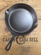 HTF 1920’s Griswold Fully Marked Victor #7 Skillet with Heat Ring 721 B. Fully Restored and Ready to Use! Skillet