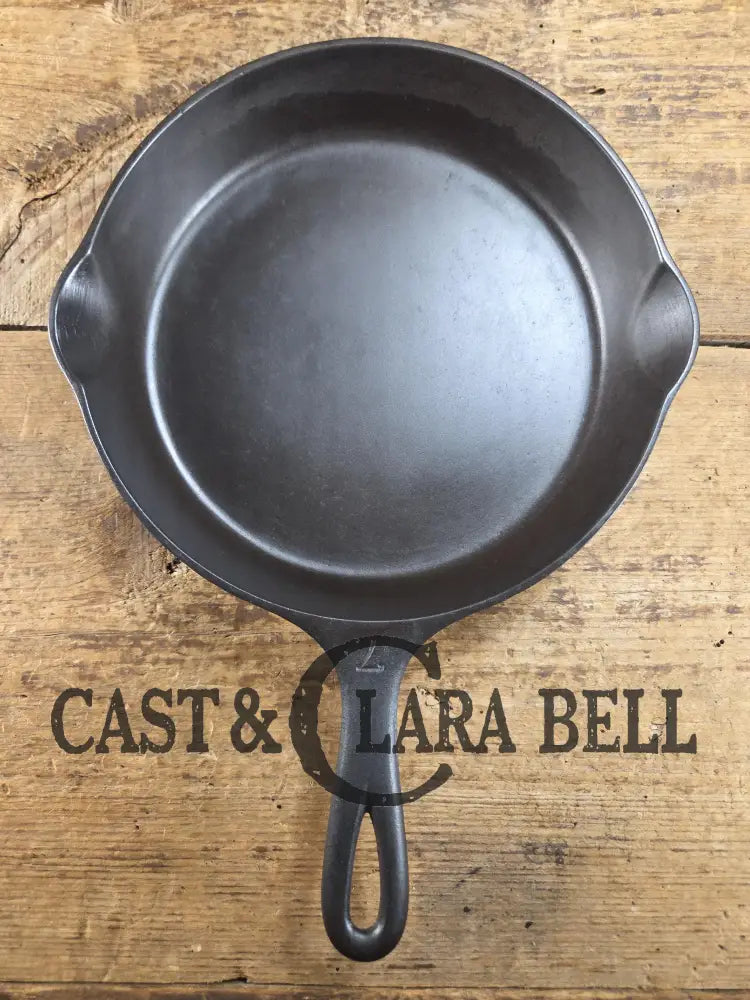 HTF 1920’s Griswold Fully Marked Victor #7 Skillet with Heat Ring 721 B. Fully Restored and Ready to Use! Skillet