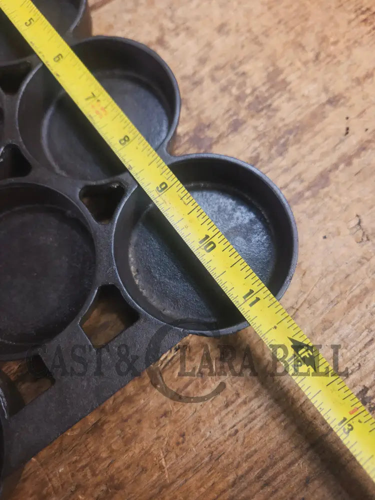 HTF 1920’s Griswold No. 1 Gem Pan Variation 1 11 cup p/n 940. Rarity 4 Bakeware
