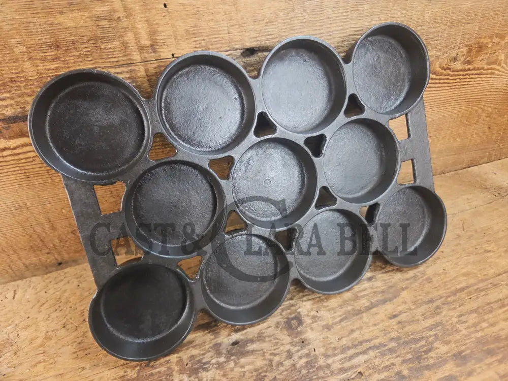 HTF 1920’s Griswold No. 1 Gem Pan Variation 1 11 cup p/n 940. Rarity 4 Bakeware