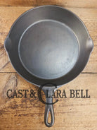 HTF 1920’s Wagner Sidney O #9 ’Arc Straight’ Skillet with Heat Ring. Beautiful design superior performance Skillet