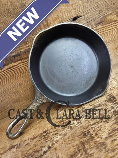 HTF! 1924 Wagner Ware #4 Cast Iron Skillet with Heat Ring 1054. Plating outside black iron inside. Beautiful patina!