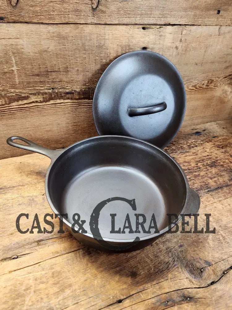 Htf! 1930’S Era Lodge #8 Skillet With Crescent Or ’Scalloped’ Bottom And Lid. Raised Z Makers