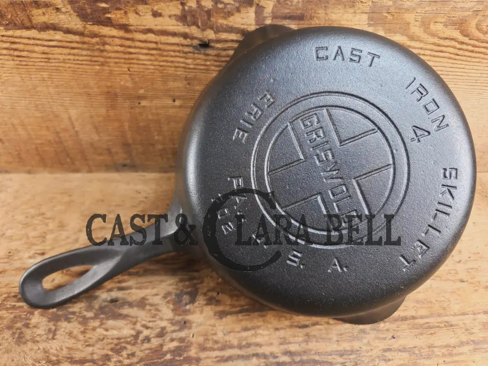 HTF 1930’s Griswold #4 Cast Iron Skillet with Large Block Logo 702 Smooth Bottom. Collector Grade Skillet