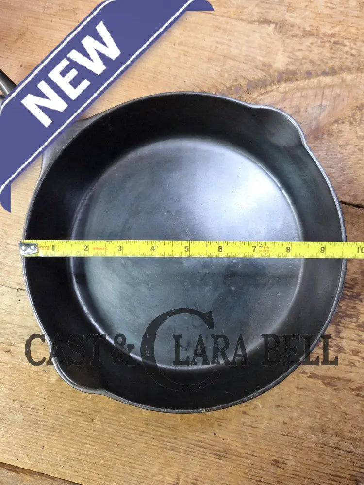 HTF and Gorgeous! 1905 Era Wagner made Sidney ’Arc logo’ #7 Cast Iron Skillet. VERY good condition!