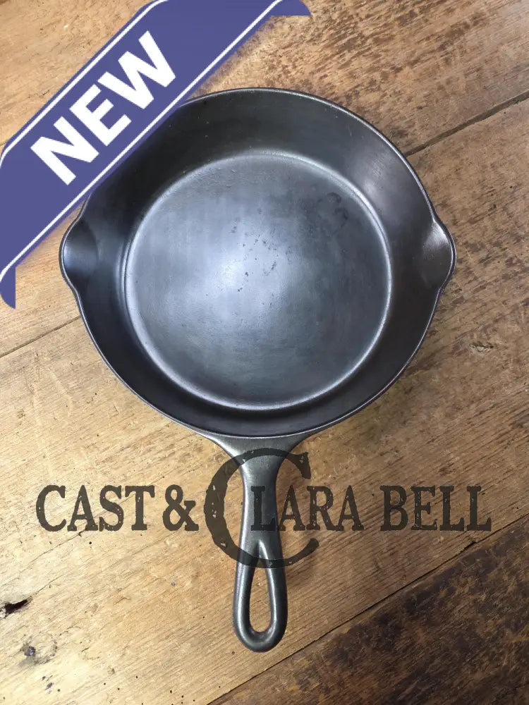 HTF and Gorgeous! 1905 Era Wagner made Sidney ’Arc logo’ #7 Cast Iron Skillet. VERY good condition!