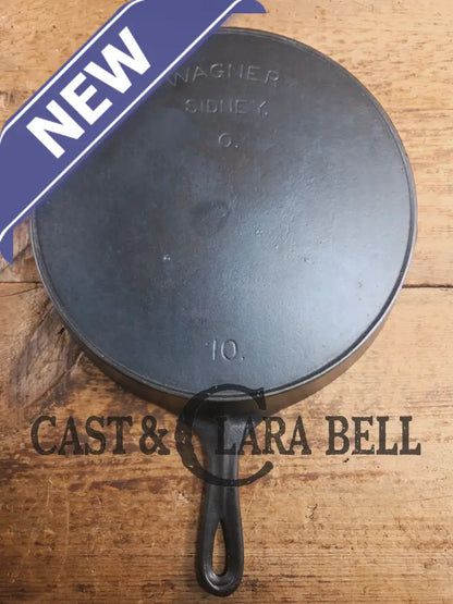 HTF and Gorgeous! Early 1900’s Wagner ’Arc Straight’ logo #10 Cast Iron Skillet. Big skillet for big appetites! Skillet