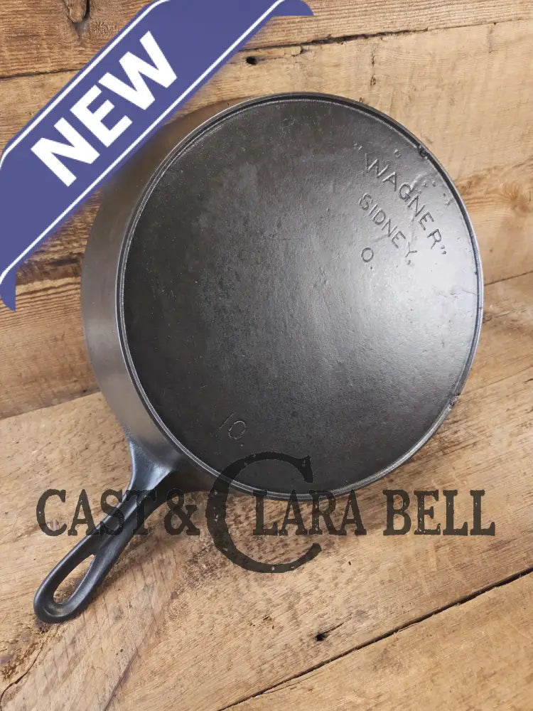 HTF and Gorgeous! Early 1900’s Wagner ’Arc Straight’ logo #10 Cast Iron Skillet. Big skillet for big appetites! Skillet