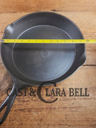 HTF and Gorgeous! Early 1900’s Wagner ’Arc Straight’ logo #10 Cast Iron Skillet. Big skillet for big appetites! Skillet