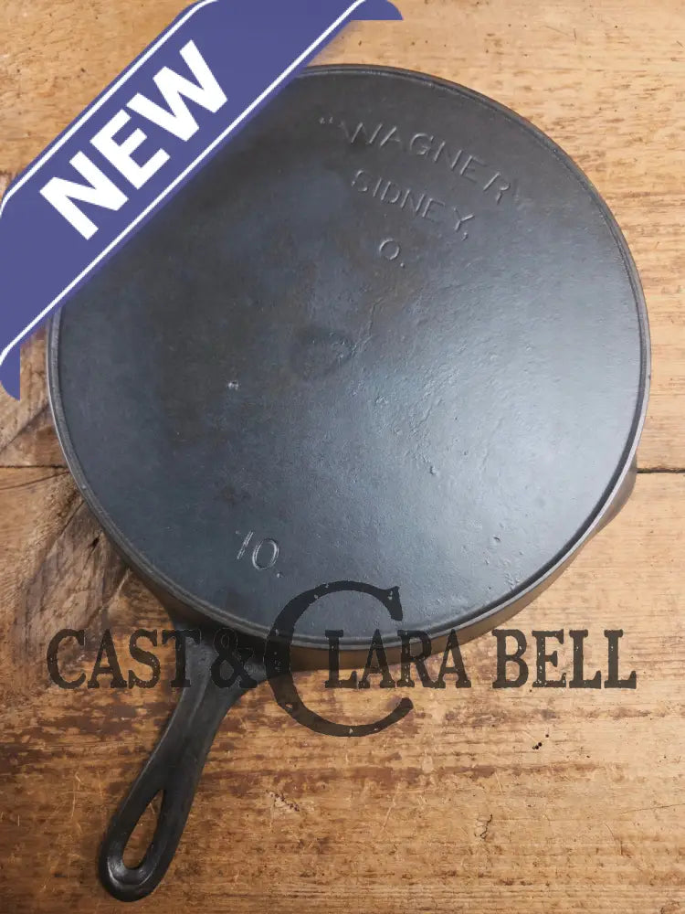 HTF and Gorgeous! Early 1900’s Wagner ’Arc Straight’ logo #10 Cast Iron Skillet. Big skillet for big appetites! Skillet