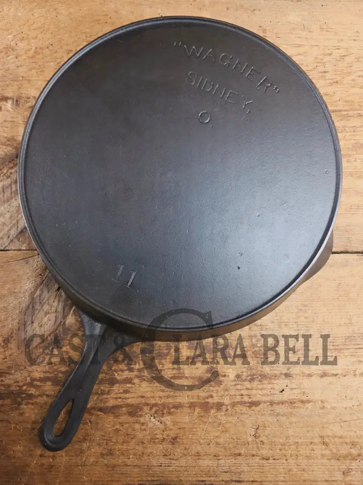 HTF and Gorgeous! Early 1900’s Wagner ’Arc Straight’ logo #11 Cast Iron Skillet Skillet