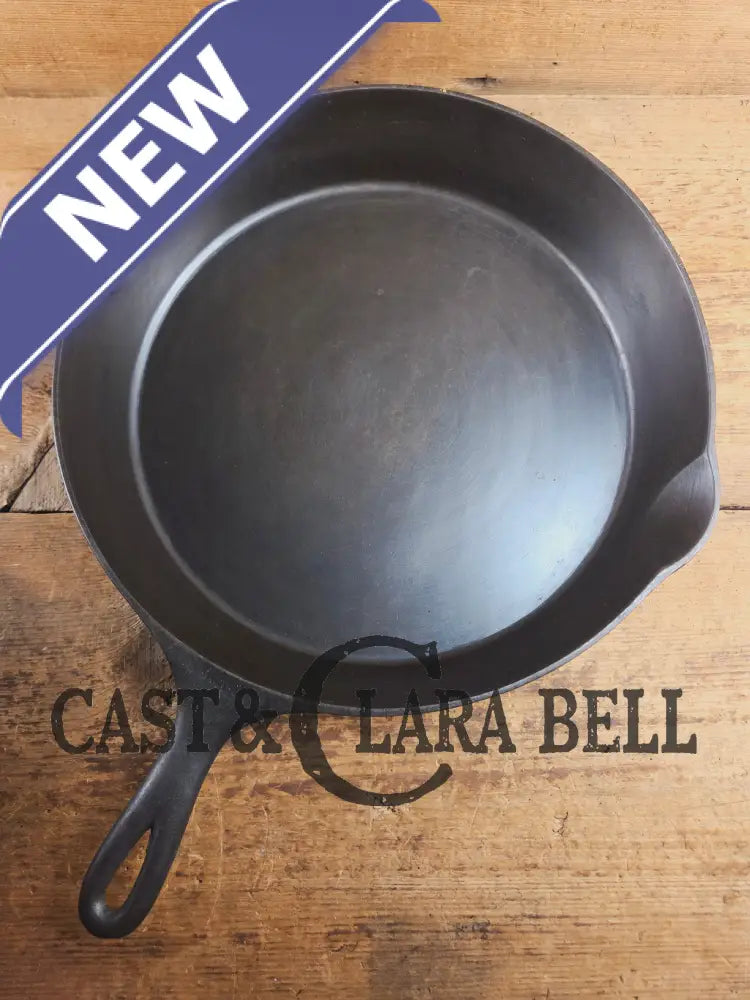 HTF and Gorgeous! Early 1900’s Wagner ’Arc Straight’ logo #12 Cast Iron Skillet Skillet