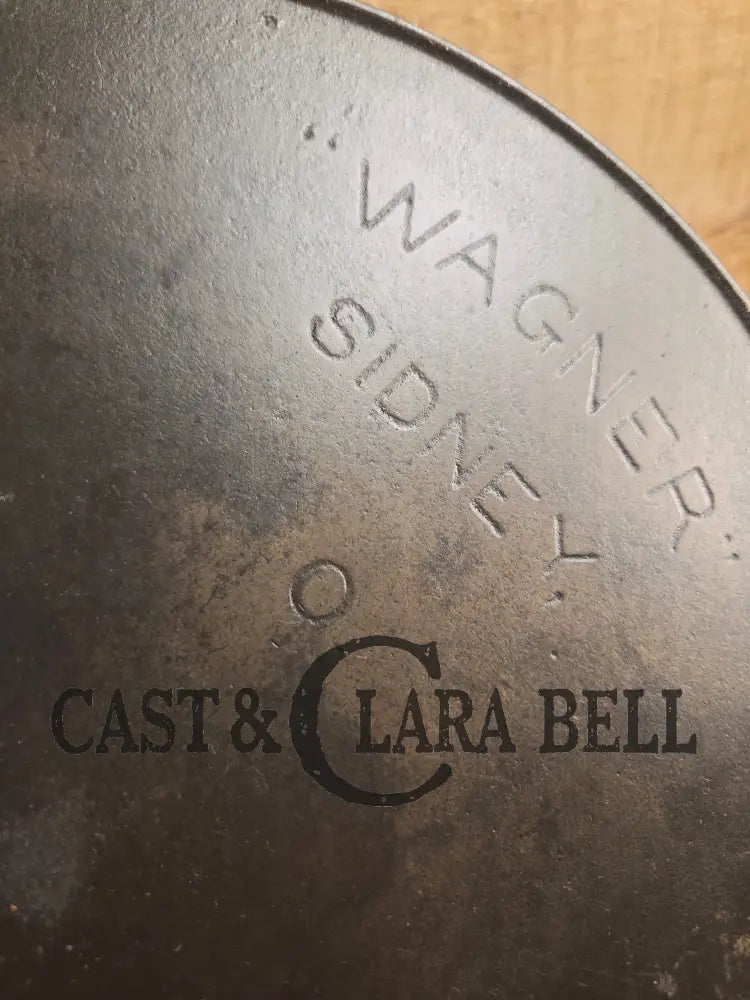 HTF and Gorgeous! Early 1900’s Wagner ’Arc Straight’ logo #12 Cast Iron Skillet Skillet