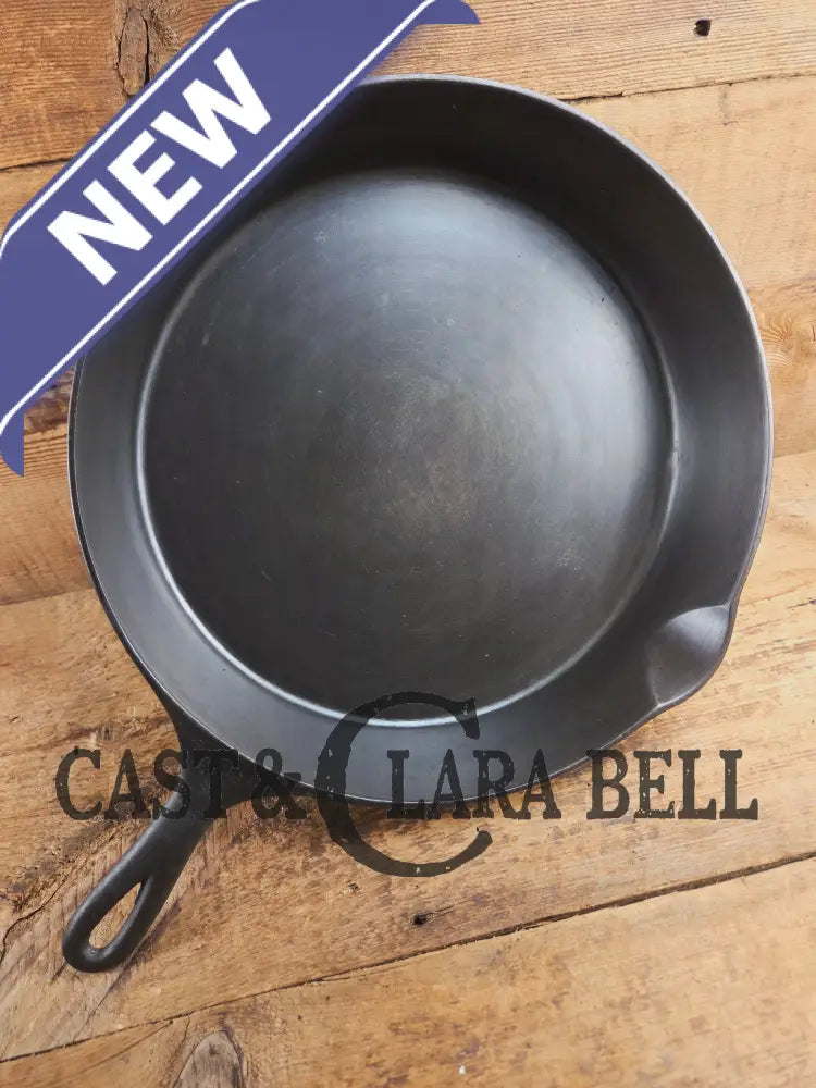 HTF and Gorgeous! Early 1900’s Wagner ’Arc Straight’ logo #12 Cast Iron Skillet Skillet