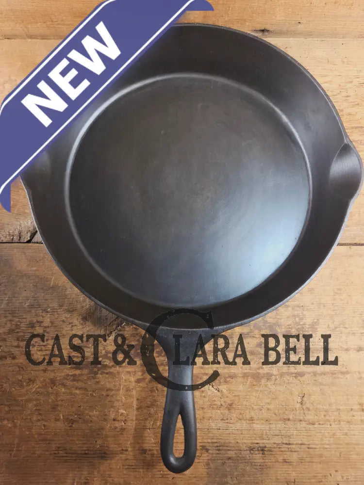 HTF and Gorgeous! Early 1900’s Wagner ’Arc Straight’ logo #12 Cast Iron Skillet Skillet