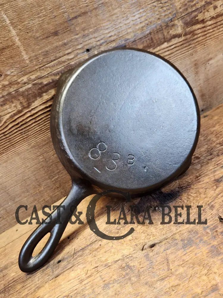 Htf! Chicago Hardware Foundry ’8-3 B’ #3 Cast Iron Egg Skillet With Hammered Finish. Sc24