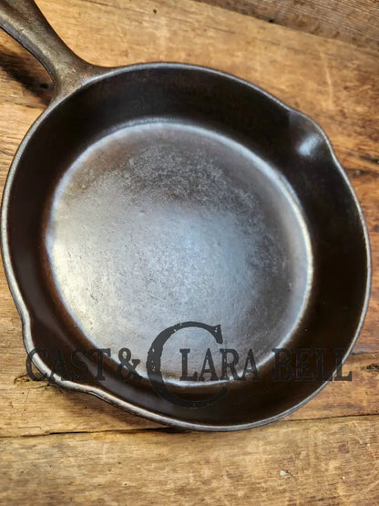 Htf! Chicago Hardware Foundry ’8-3 G’ #3 Cast Iron Egg Skillet With Hammered Finish