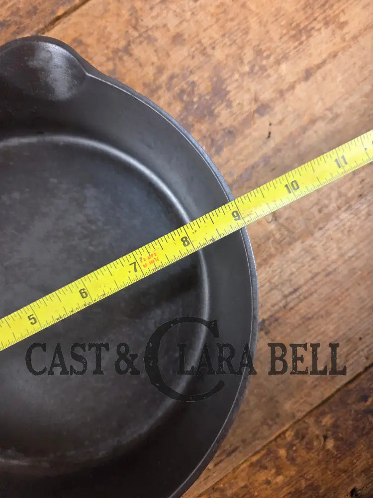 HTF Early 1900’s Griswold #6 Cast Iron Skillet Large Slant Logo 699 B Skillet