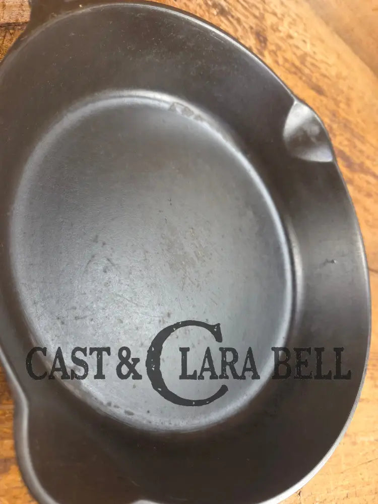 HTF Early 1900’s Griswold #6 Cast Iron Skillet Large Slant Logo 699 B Skillet