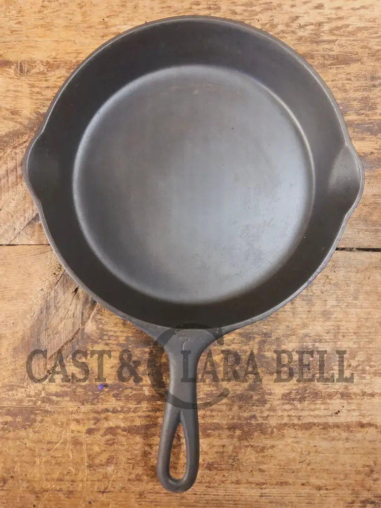 HTF early 1900’s Griswold’s Third Series (Three Line) Victor #7 (#721) Cast Iron Skillet - Skillet