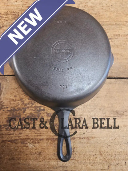 HTF Griswold No. 7 Cast Iron Skillet with Small Block Logo and Grooved Handle 701 Skillet