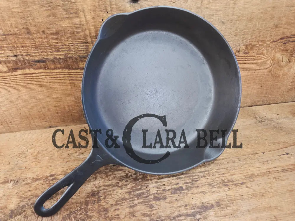 HTF Griswold No. 7 Cast Iron Skillet with Small Block Logo and Grooved Handle 701 Skillet