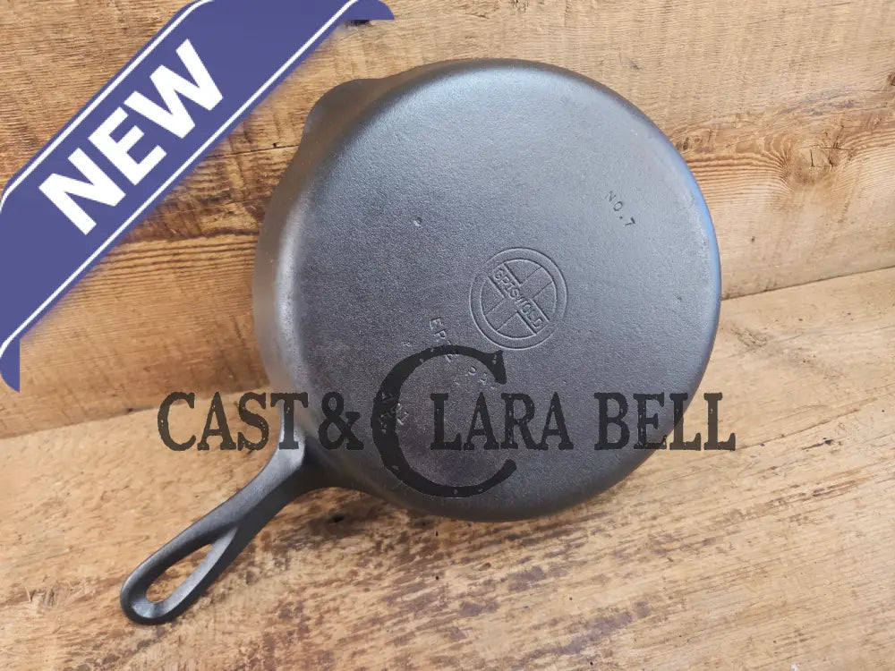 HTF Griswold No. 7 Cast Iron Skillet with Small Block Logo and Grooved Handle 701 Skillet