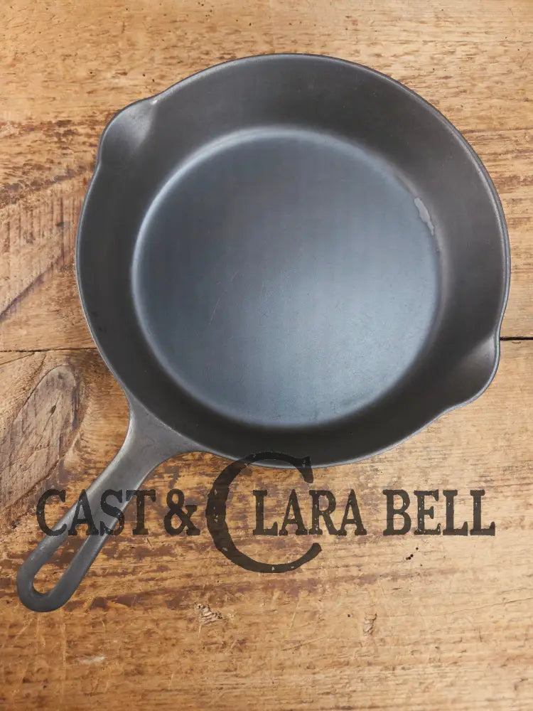 HTF Griswold No. 7 Cast Iron Skillet with Small Block Logo and Grooved Handle 701 Skillet