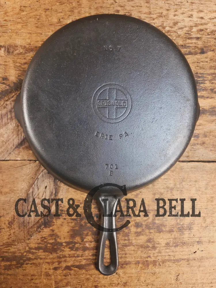 HTF Griswold No. 7 Cast Iron Skillet with Small Block Logo and Grooved Handle 701 B Skillet