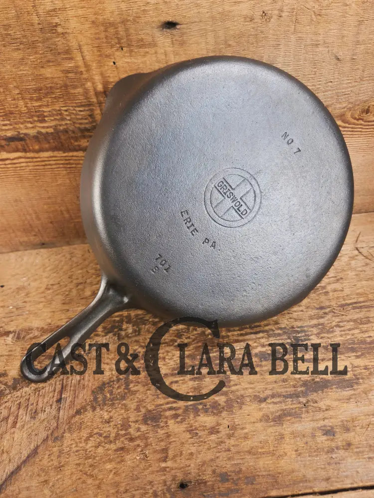 HTF Griswold No. 7 Cast Iron Skillet with Small Block Logo and Grooved Handle 701 B Skillet